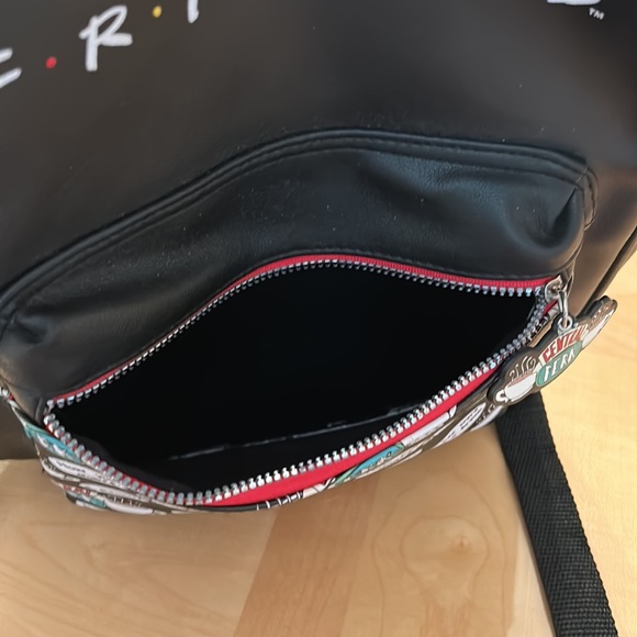 FRIENDS Backpack - Primark - Picture 4 of 6